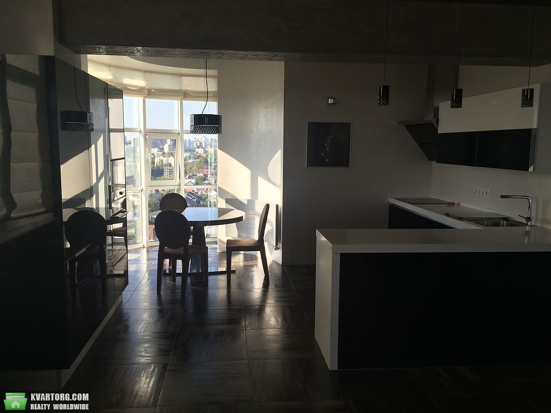 Sell 3-room apartment. Киев,  Зверинецкая — photo 1