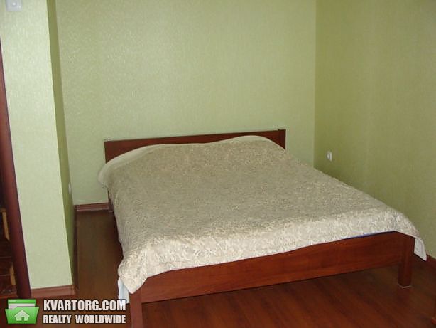Rent out 2-room apartment. Киев,  Краснова — photo 3