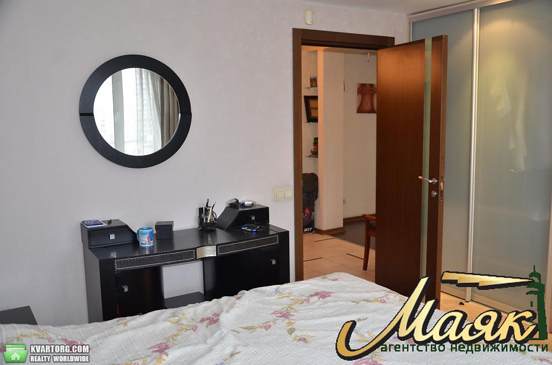 Sell 3-room apartment. Киев,  Михаила Драгоманова — photo 8