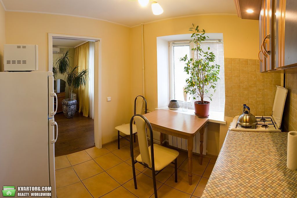 Sell 1-room apartment. Киев, Деревлянская — photo 3