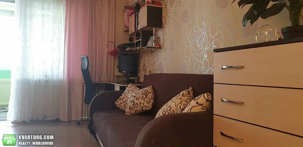 Rent out 2-room apartment. Киев, сосницкая — photo 3