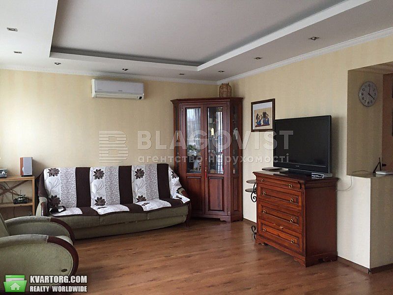 Sell 3-room apartment. Киев,  Российская — photo 3