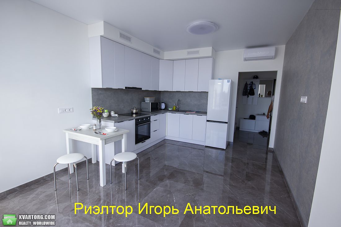 Rent out 1-room apartment. Одесса, Ивана Франко — photo 1