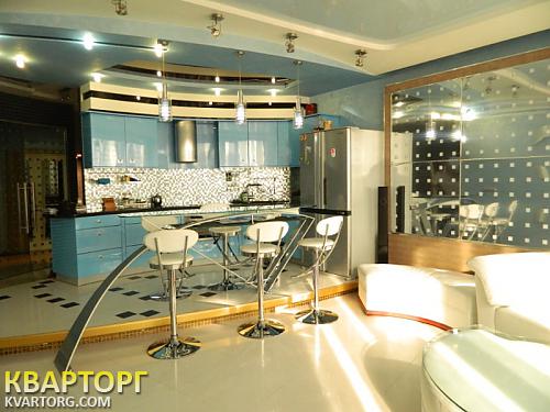 Rent out 3-room apartment. Одесса, проспект Шевченка 4б — photo 1