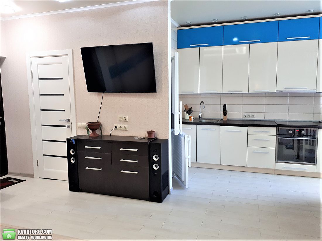 Rent out 1-room apartment. Киев,  Ракетная — photo 8