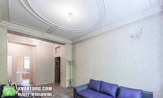 Sell 3-room apartment. Киев,  Богомольца — photo 1
