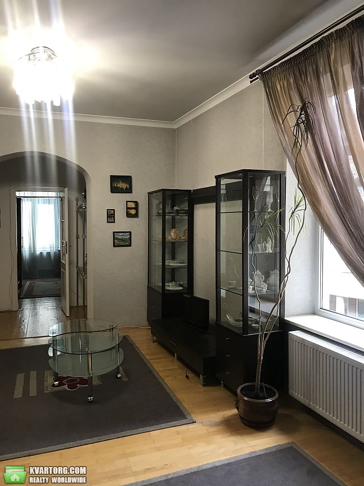 Rent out 3-room apartment. Львов, Ивана Франка — photo 2