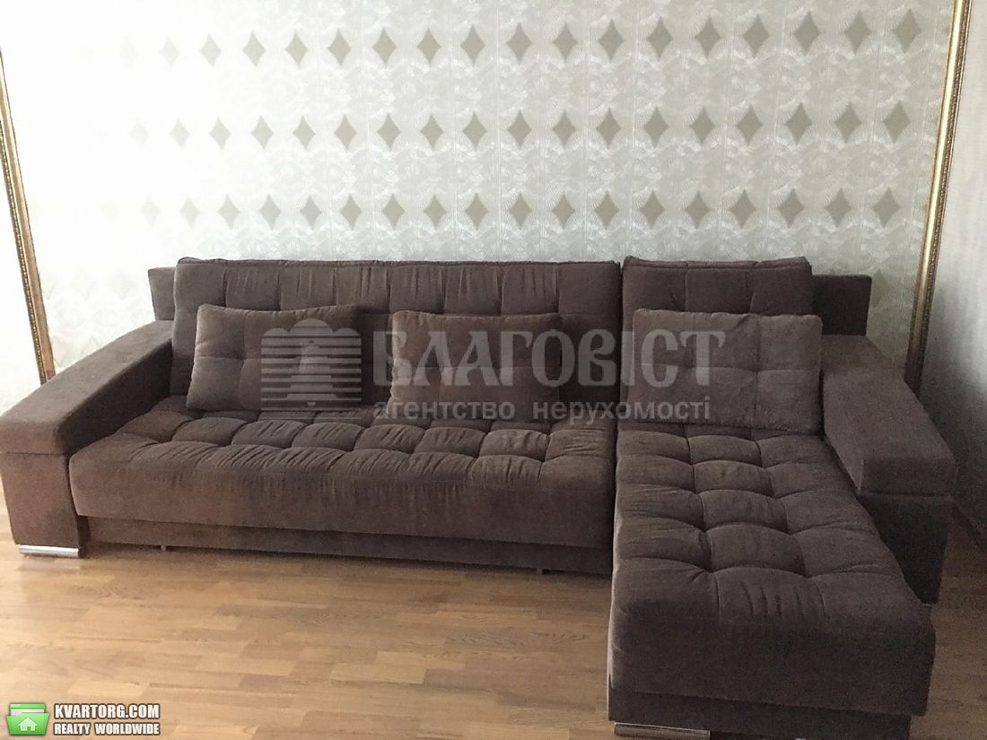 Rent out 1-room apartment. Киев,  Щорса — photo 1