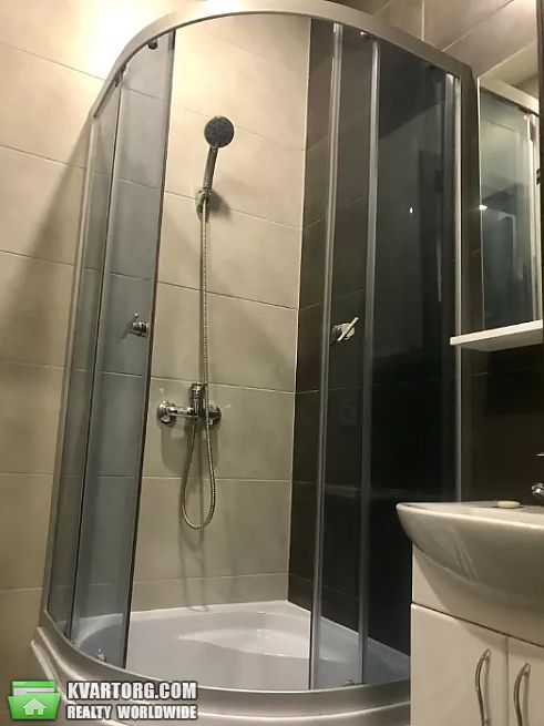 Rent out 1-room apartment. Киев, просп. Соборный — photo 7