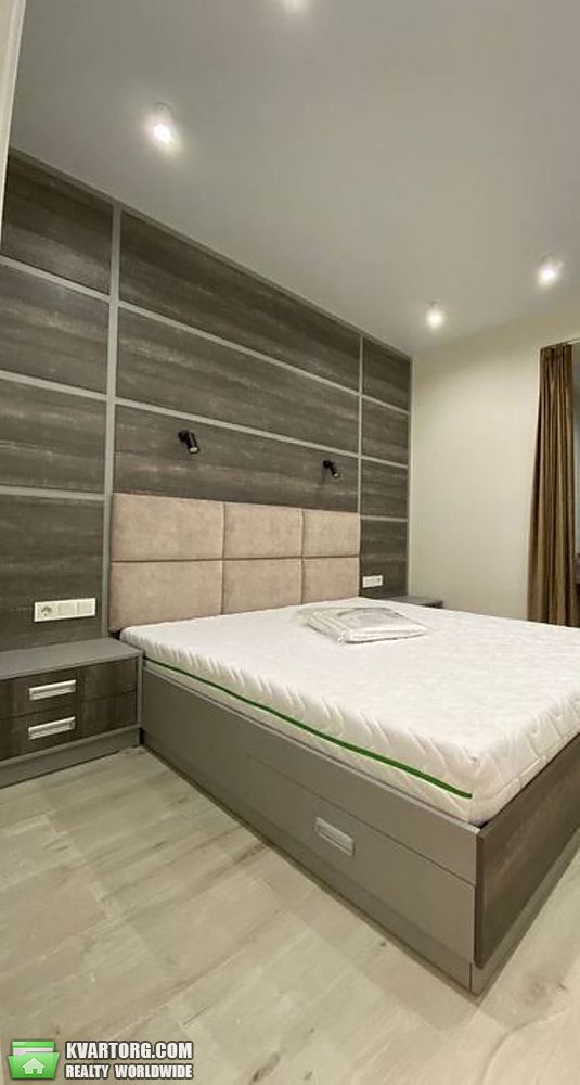 Rent out 1-room apartment. Киев, Бойчука — photo 2
