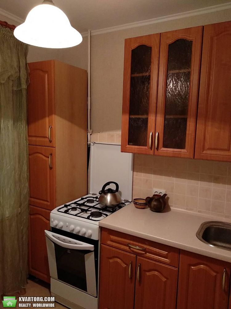 Rent out 2-room apartment. Киев,  Дарницкий бул — photo 4