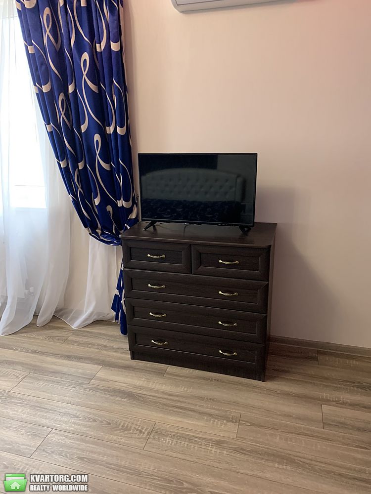 Rent out 1-room apartment. Буча, Билокур — photo 3
