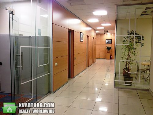 Rent out office. Киев, Жилянская — photo 2