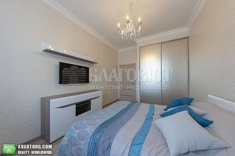 Rent out 2-room apartment. Киев,  Саперное поле — photo 4