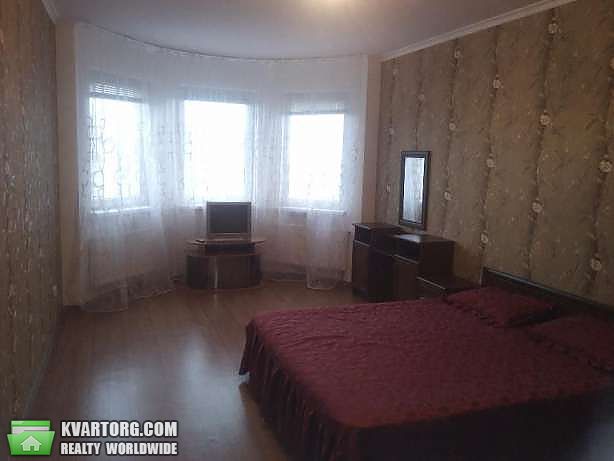 Rent out 1-room apartment. Киев,  Харьковское шоссе — photo 4