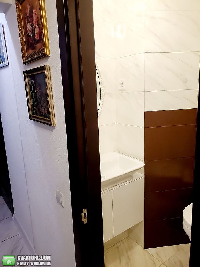 Sell 2-room apartment. Киев,  Ломоносова — photo 10