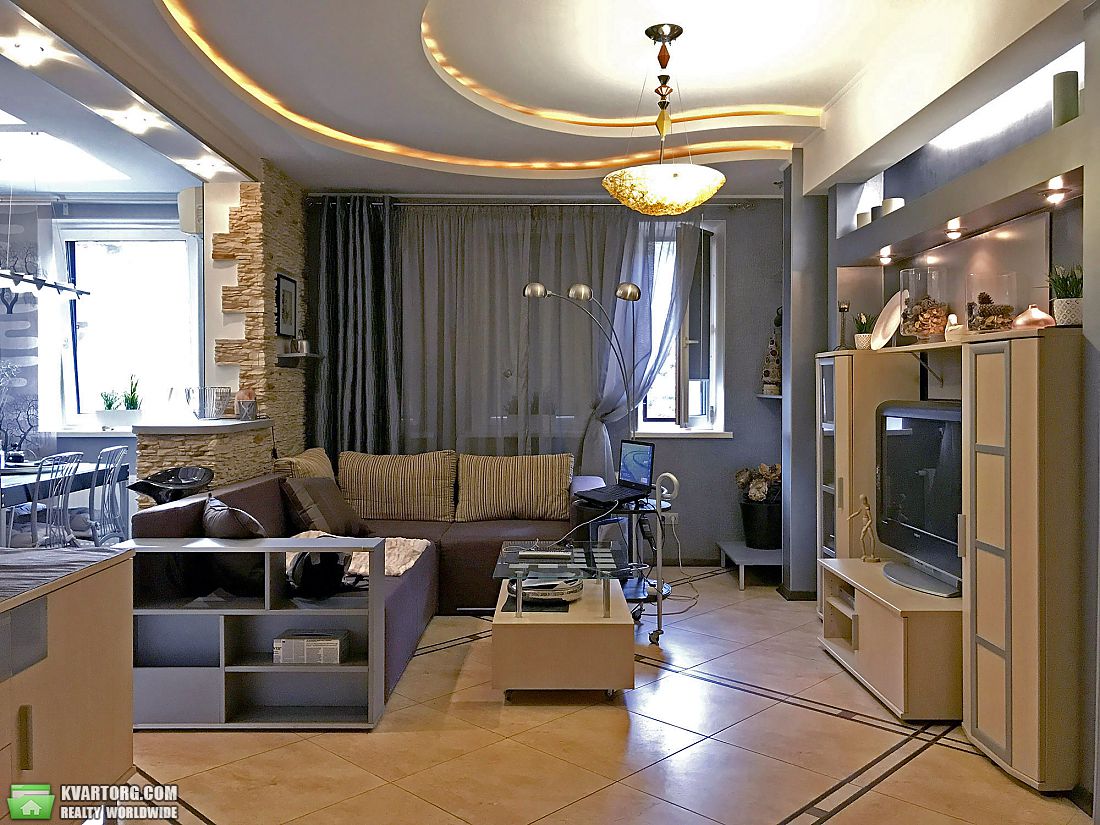 Rent out 3-room apartment. Киев,  Паньковская — photo 3