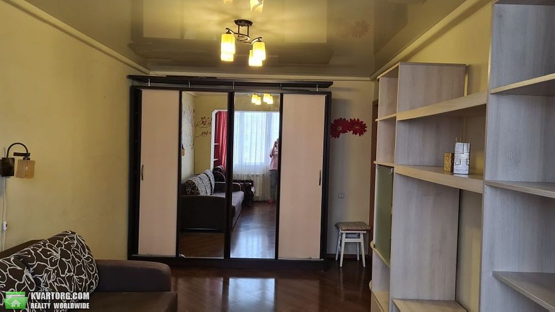 Sell 1-room apartment. Киев, Оболонский проспект — photo 1
