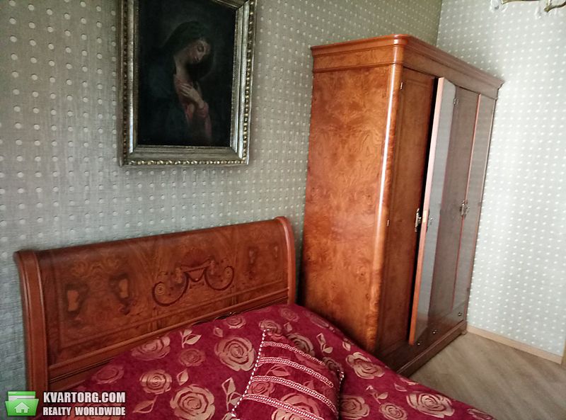 Rent out 3-room apartment. Киев,  Грушевского — photo 3