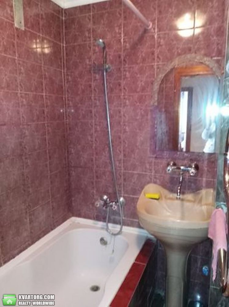 Rent out 2-room apartment. Киев, Остапа Вишни — photo 8
