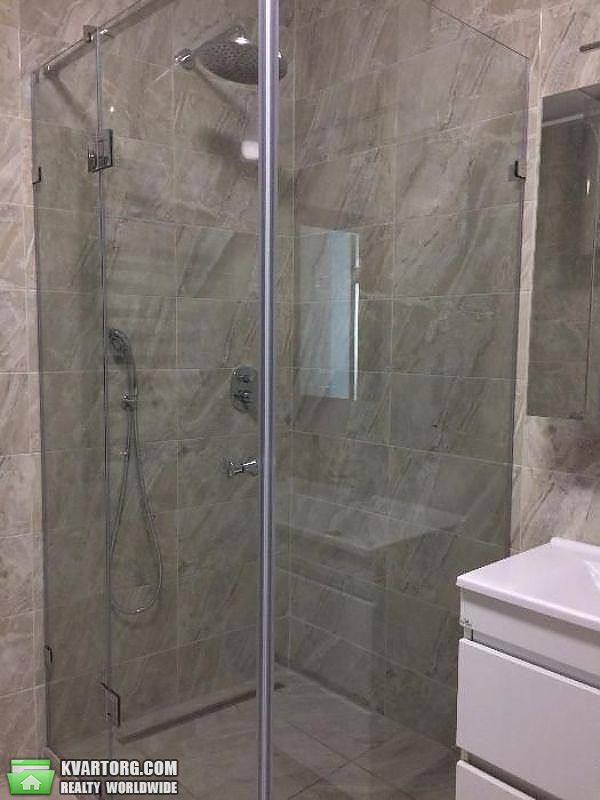 Rent out 2-room apartment. Киев,  Туманяна — photo 4