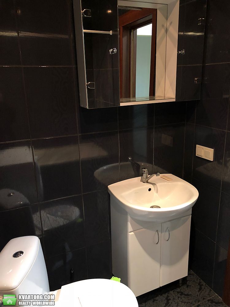 Rent out 1-room apartment. Киев, печерская — photo 7