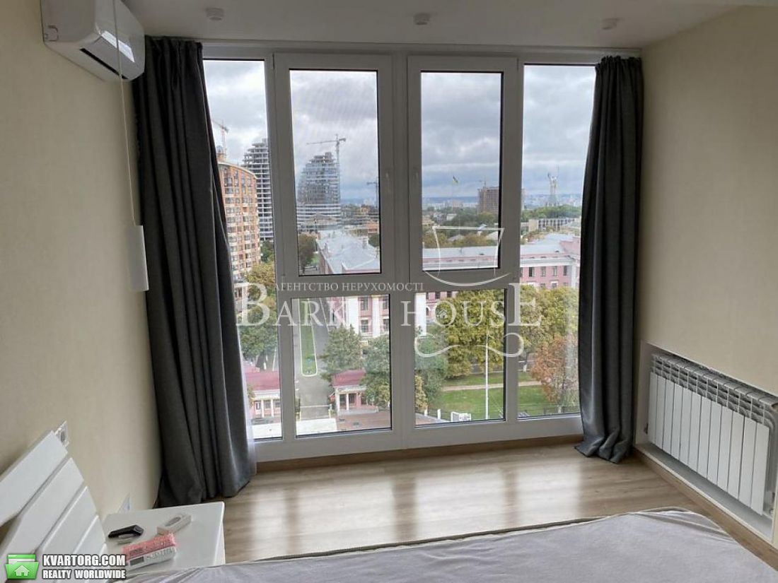 Rent out 2-room apartment. Киев,  Леси Украинки бул — photo 8