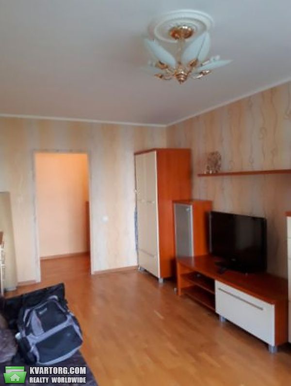 Sell 2-room apartment. Киев,  Радужная — photo 1
