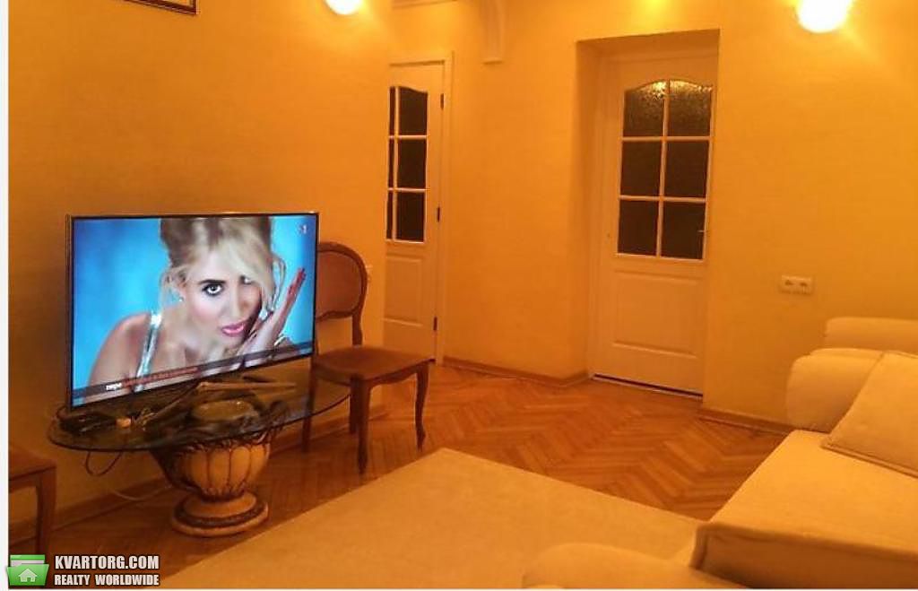 Rent out 3-room apartment. Киев, Пилипа Орлика — photo 2