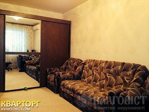 Sell 2-room apartment. Киев,  Маяковского — photo 1