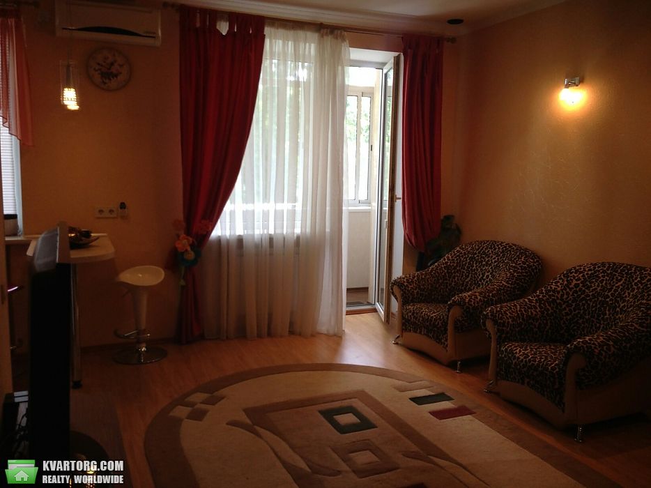 Rent out 2-room apartment. Киев,  Машиностроительная — photo 7