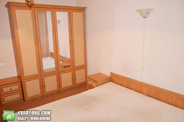 Rent out 2-room apartment. Киев,  Предславинская — photo 1