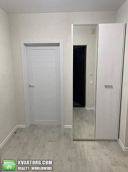 Rent out 2-room apartment. Киев,  Заречная — photo 7