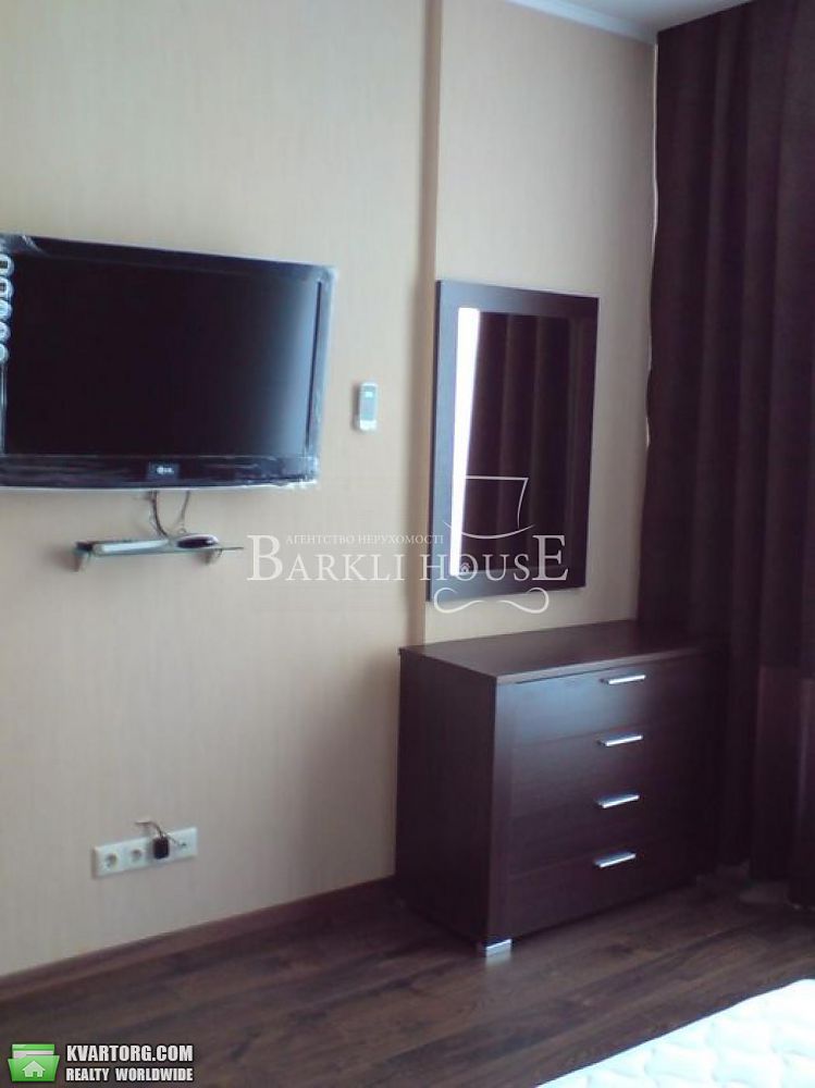 Rent out 2-room apartment. Киев,  Драгомирова — photo 6