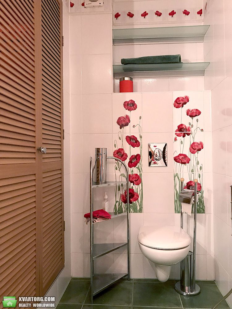 Rent out 3-room apartment. Киев,  Паньковская — photo 8