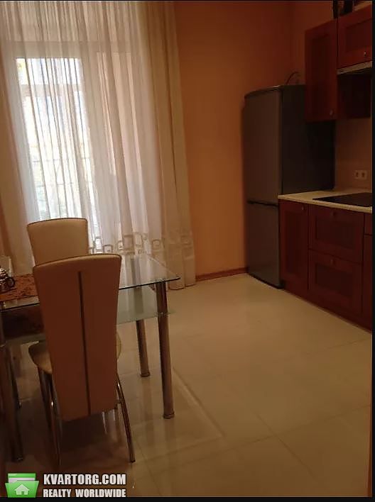 Rent out 1-room apartment. Киев, Регенераторная — photo 2