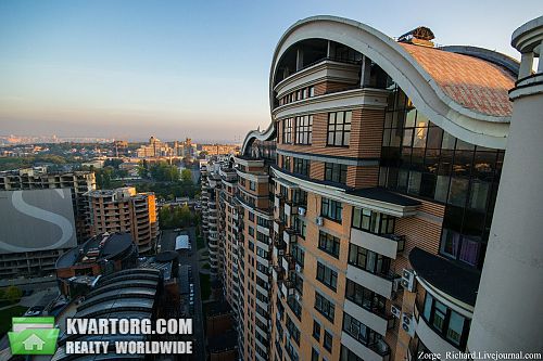Sell 4-room apartment. Киев, Старонаводницкая — photo 1