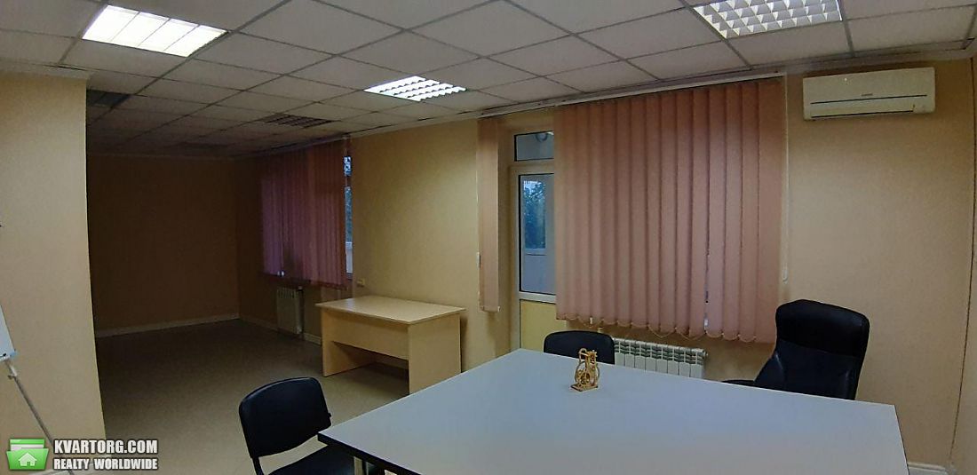 Rent out 2-room apartment. Киев, Днепровская набережная — photo 2