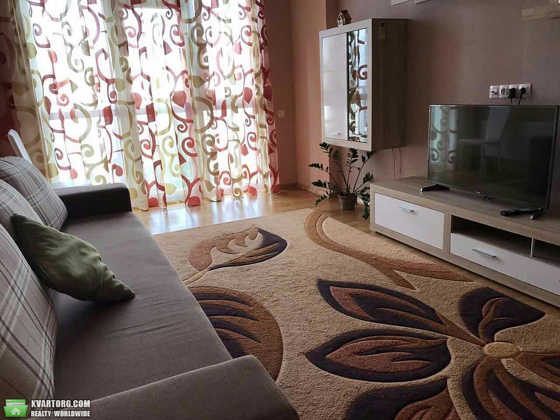 Rent out 2-room apartment. Киев,  Андрющенко — photo 1