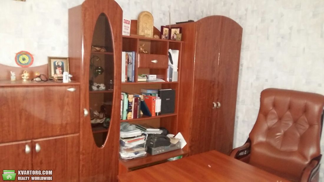 Rent out house. Киев, Садовая — photo 1