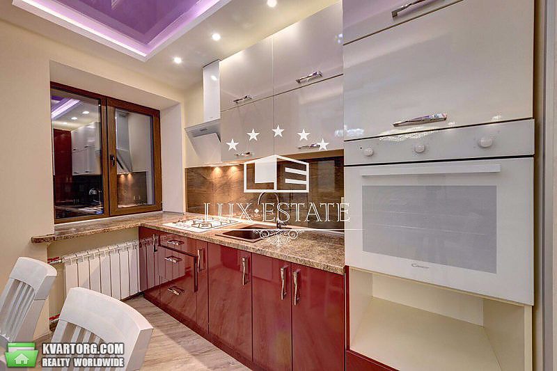 Rent out 2-room apartment. Киев,  Леси Украинки бул — photo 1
