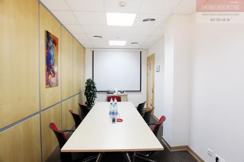 Rent out office. Киев, Сагайдачного 25а — photo 1