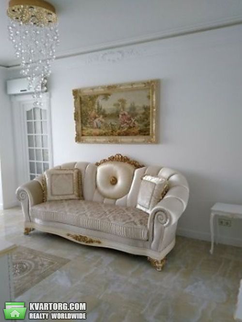 Rent out 2-room apartment. Киев,  Большая Васильковская — photo 2