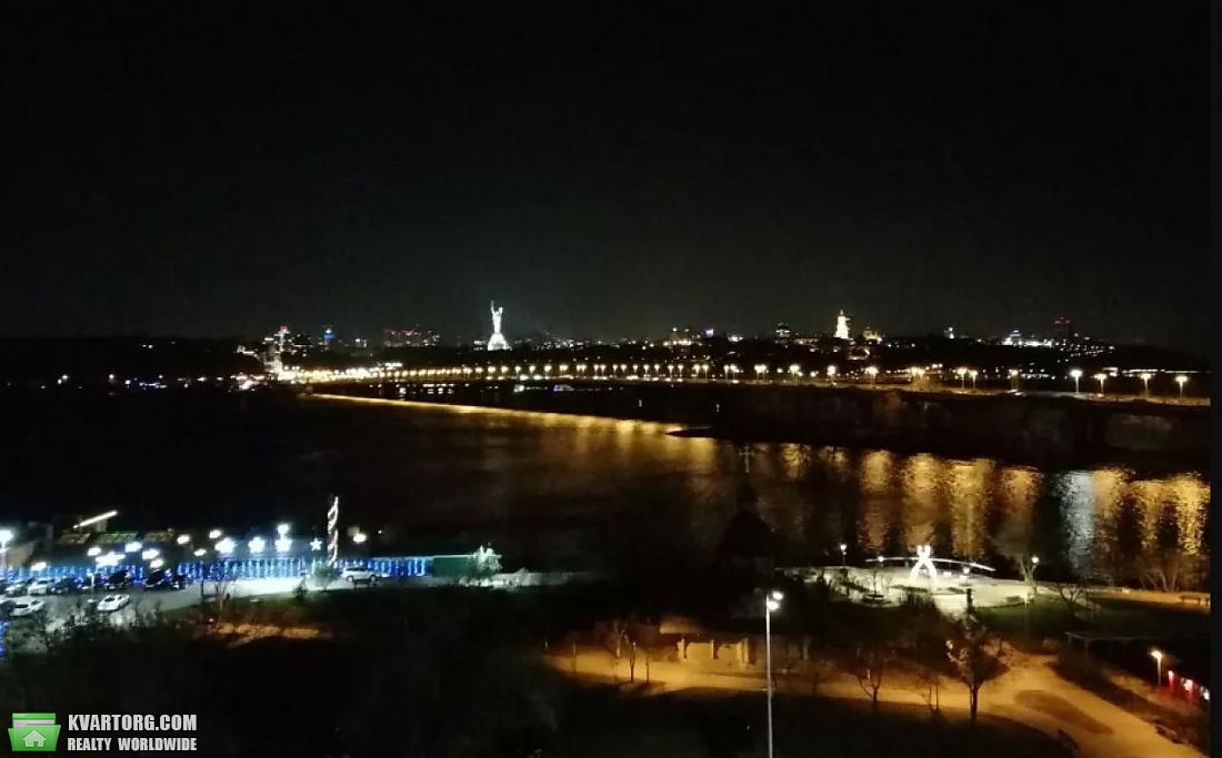 Rent out 3-room apartment. Киев,  Днепровская наб — photo 2