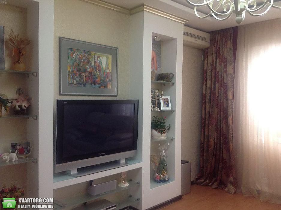 Rent out 3-room apartment. Киев,  Чернобыльская — photo 2