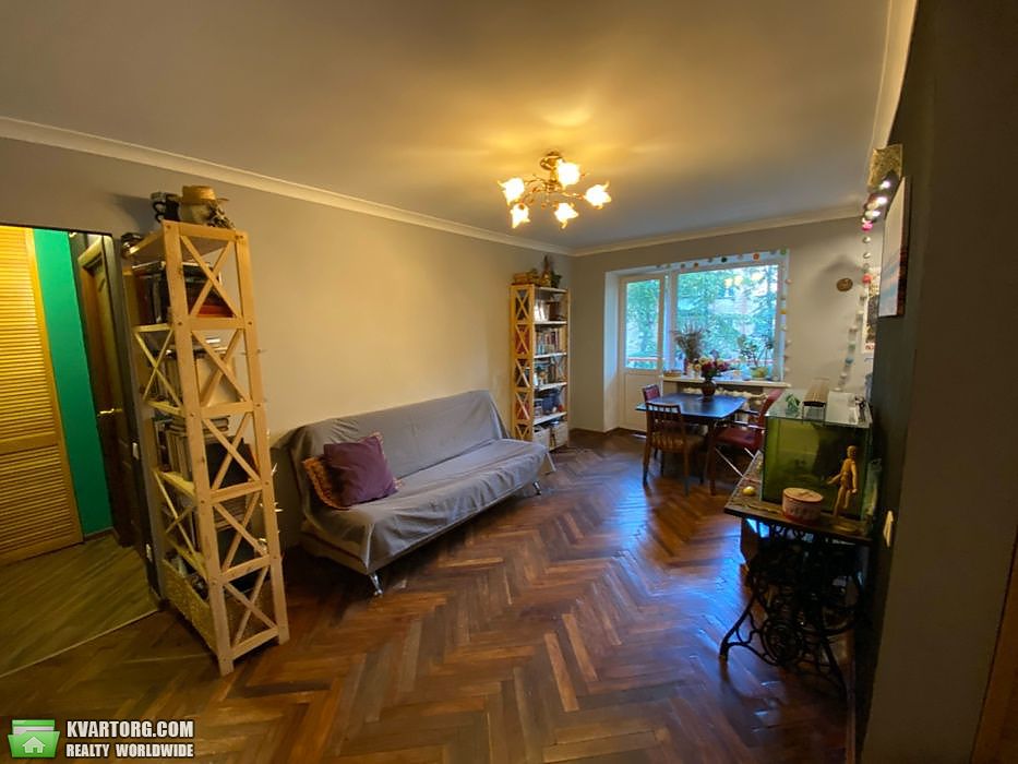 Sell 3-room apartment. Киев,  Салютная — photo 2
