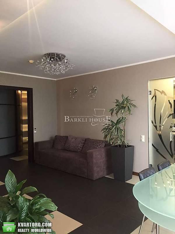 Rent out 4-room apartment. Киев,  Днепровская наб — photo 2
