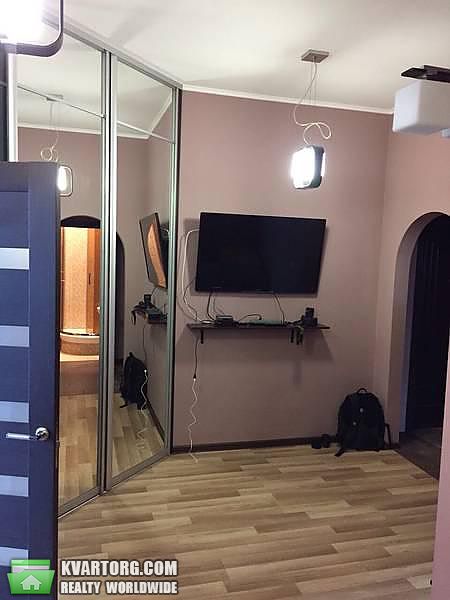 Sell 3-room apartment. Киев,  пр-т Павла Тычины — photo 3
