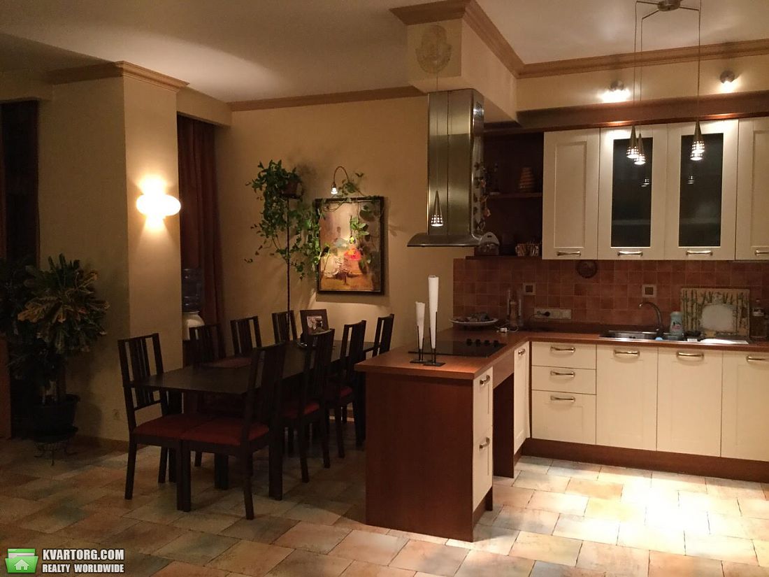 Sell 4-room apartment. Киев,  Богдана Хмельницкого — photo 5