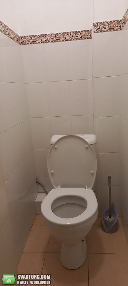 Rent out 3-room apartment. Киев,  Верховного Совета бул — photo 10